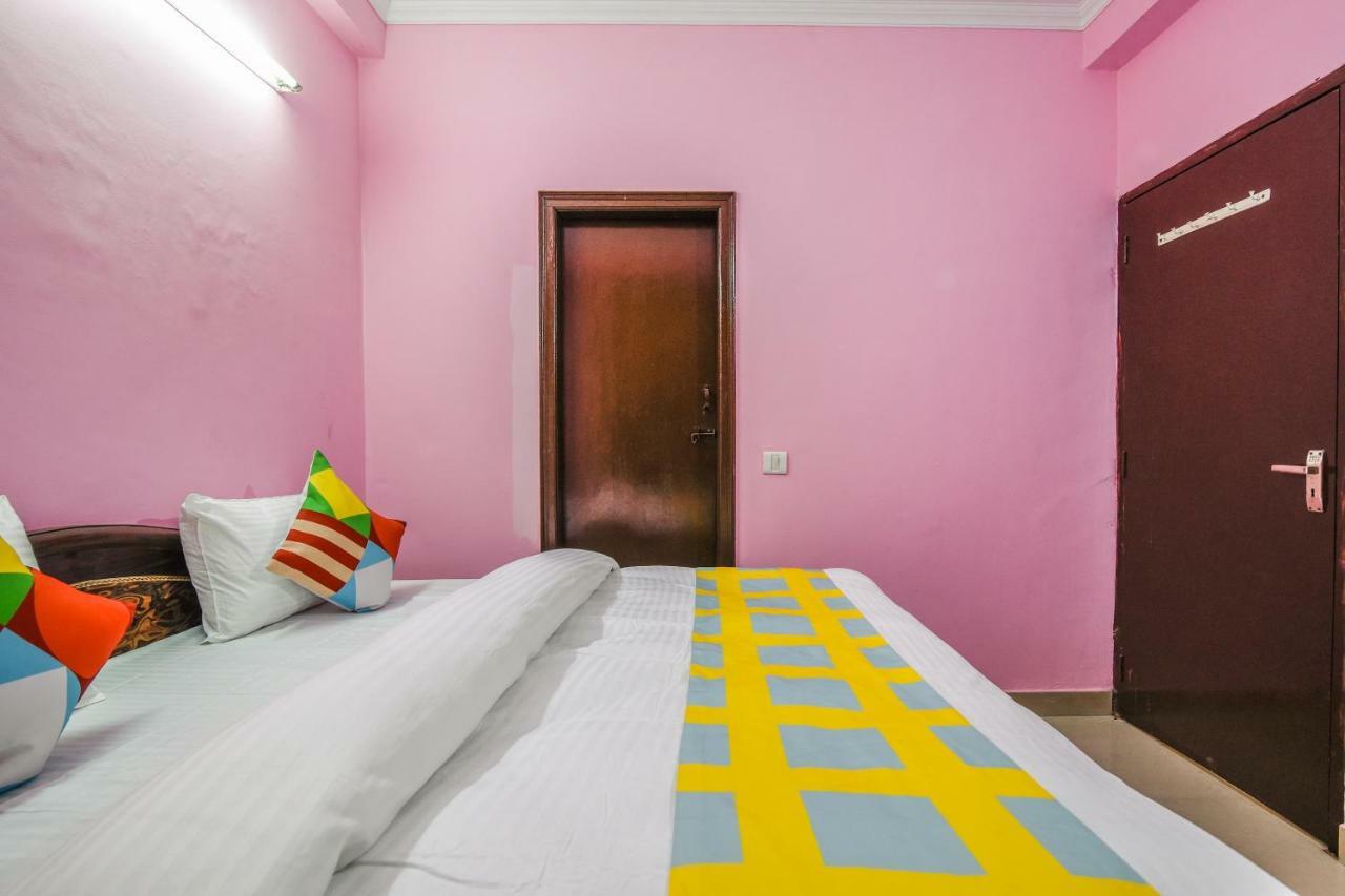 Classic 2Bhk Stay At Discounted Price In Delhi Esterno foto